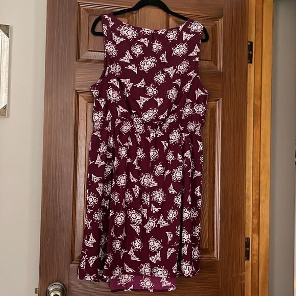 Maroon Summer Dress   - Picture 5 of 6
